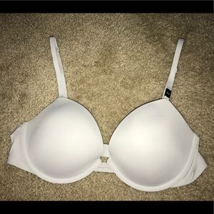 NEW victoria secret padded bra